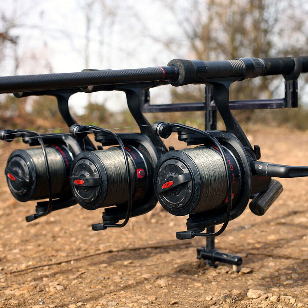 ESP Onyx Big Pit Reel Lifestyle