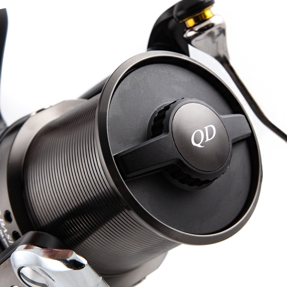 Daiwa Tournament Basia QDX Reel Close Up 5