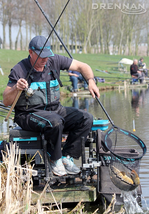 Drennan Shorty Pellet Waggler In Use 1